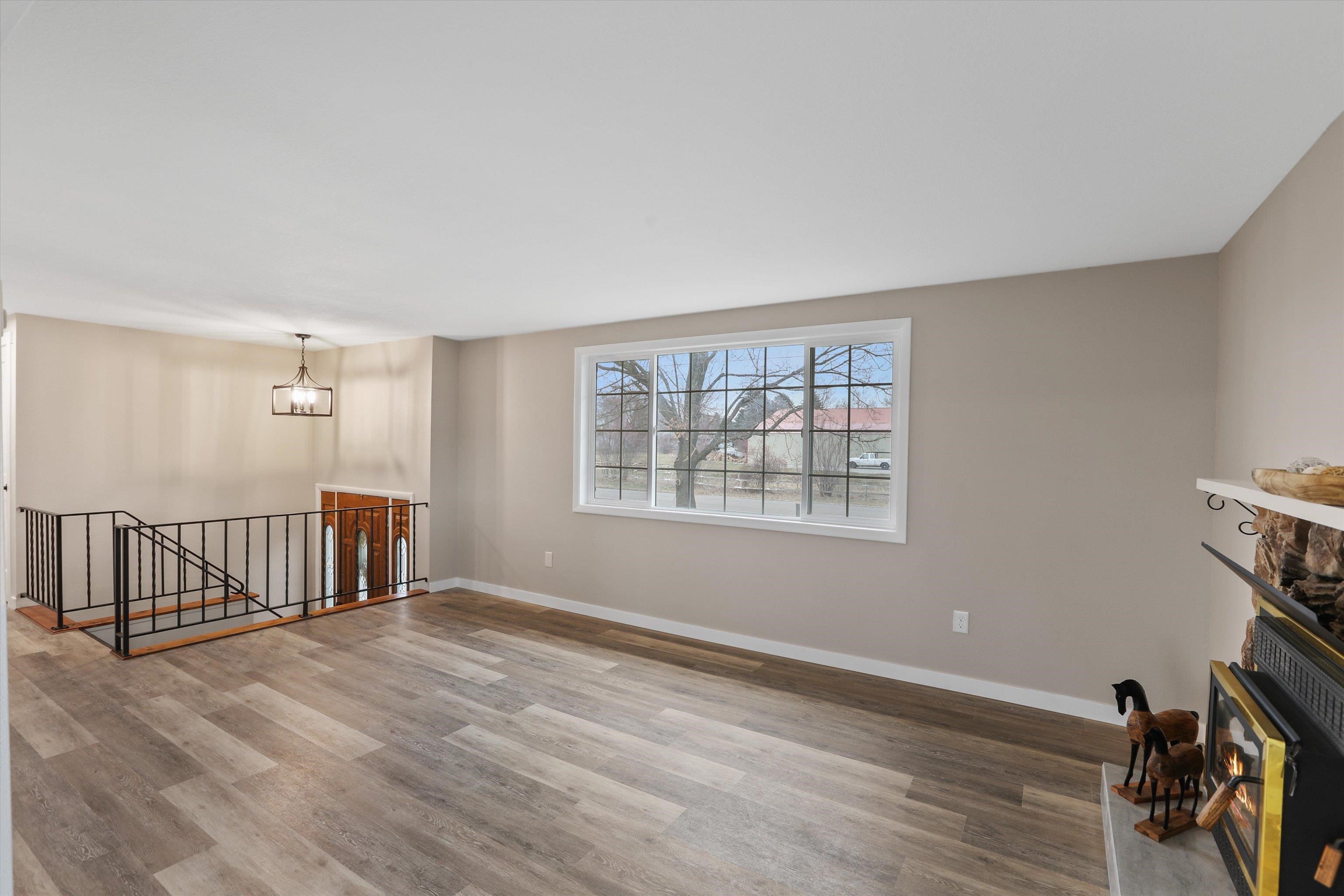 3315 North Malvern Road Otis Orchards, WA 99027 - Photo 4 of 33