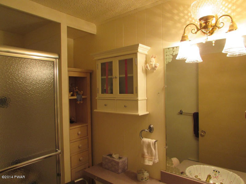 114 Mink Road Dingmans Ferry, PA 18328 - Photo 16 of 24