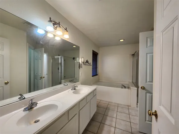 $2,600 | 24422 Travis House Lane, Katy, TX 77493