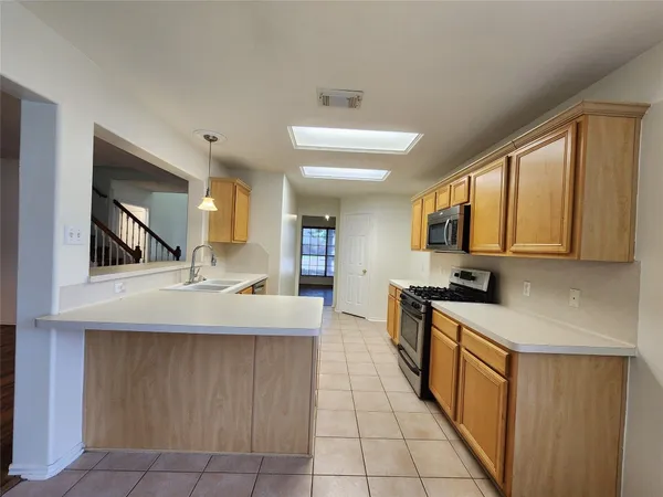 $2,600 | 24422 Travis House Lane, Katy, TX 77493