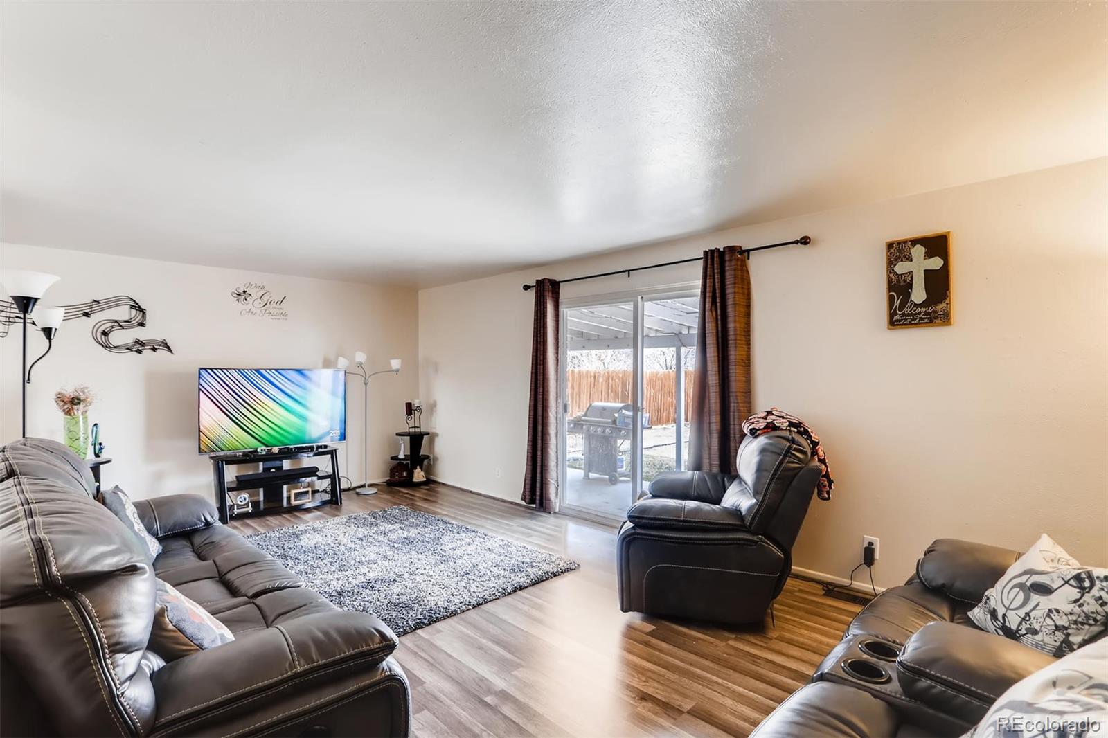 1389 Douglas Drive Denver, CO 80221 - Photo 2 of 14