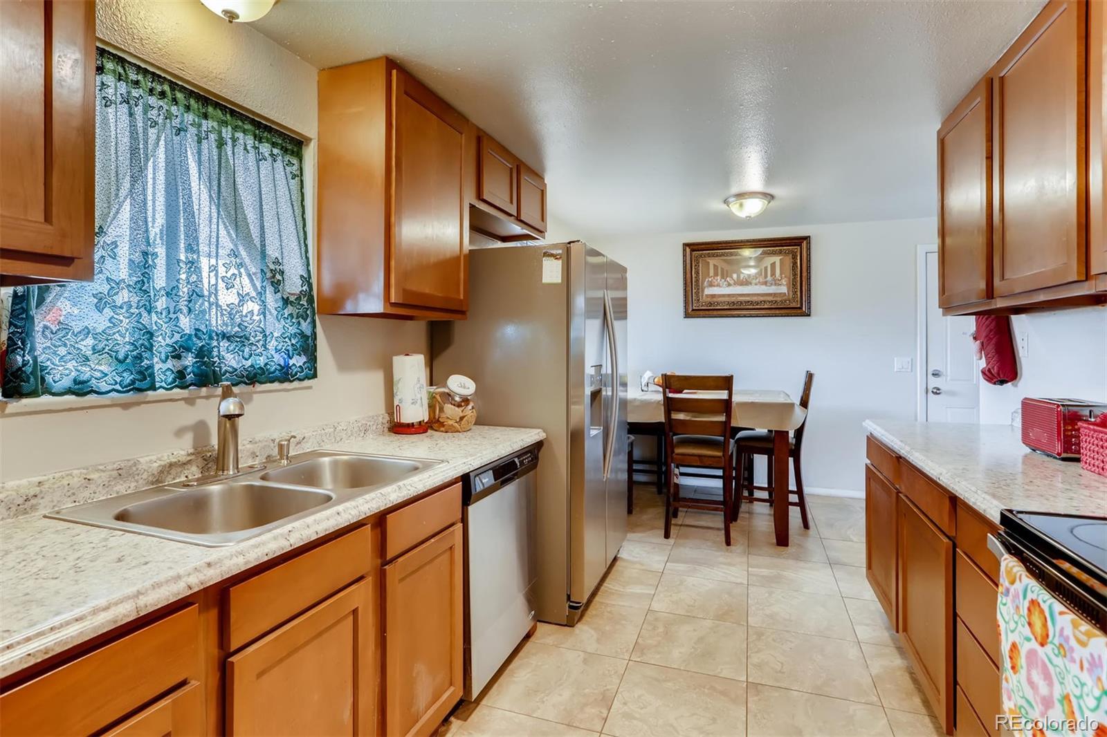 1389 Douglas Drive Denver, CO 80221 - Photo 4 of 14