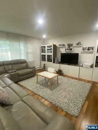 $4,800 | 552 Stevens Avenue, Ridgewood, NJ 07450