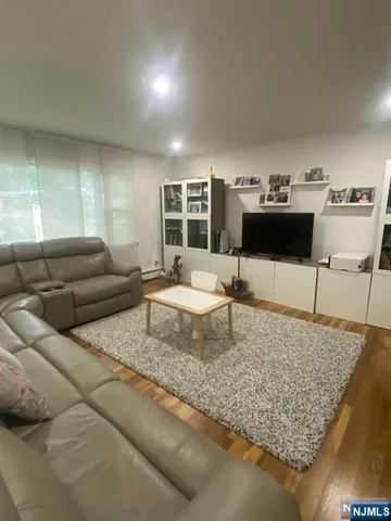 $4,800 | 552 Stevens Avenue, Ridgewood, NJ 07450