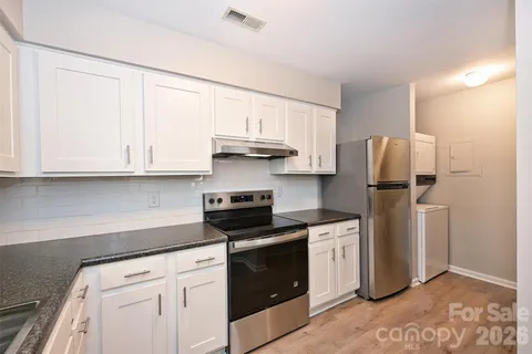 $249,000 | 1031 Churchill Downs Court, Unit H, Charlotte, NC 28211