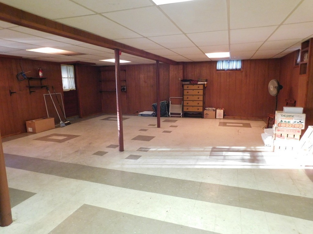 79 Old Farm Road Chicopee, MA 01020 - Photo 12 of 20 Gallery Image 12