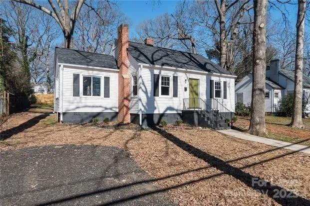 $1,690 | 815 East Front Street, Statesville, NC 28677