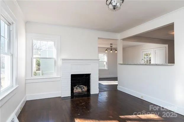 $1,690 | 815 East Front Street, Statesville, NC 28677