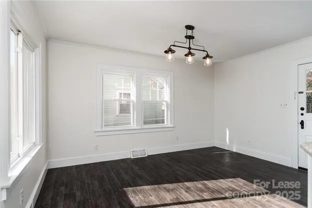 $1,690 | 815 East Front Street, Statesville, NC 28677