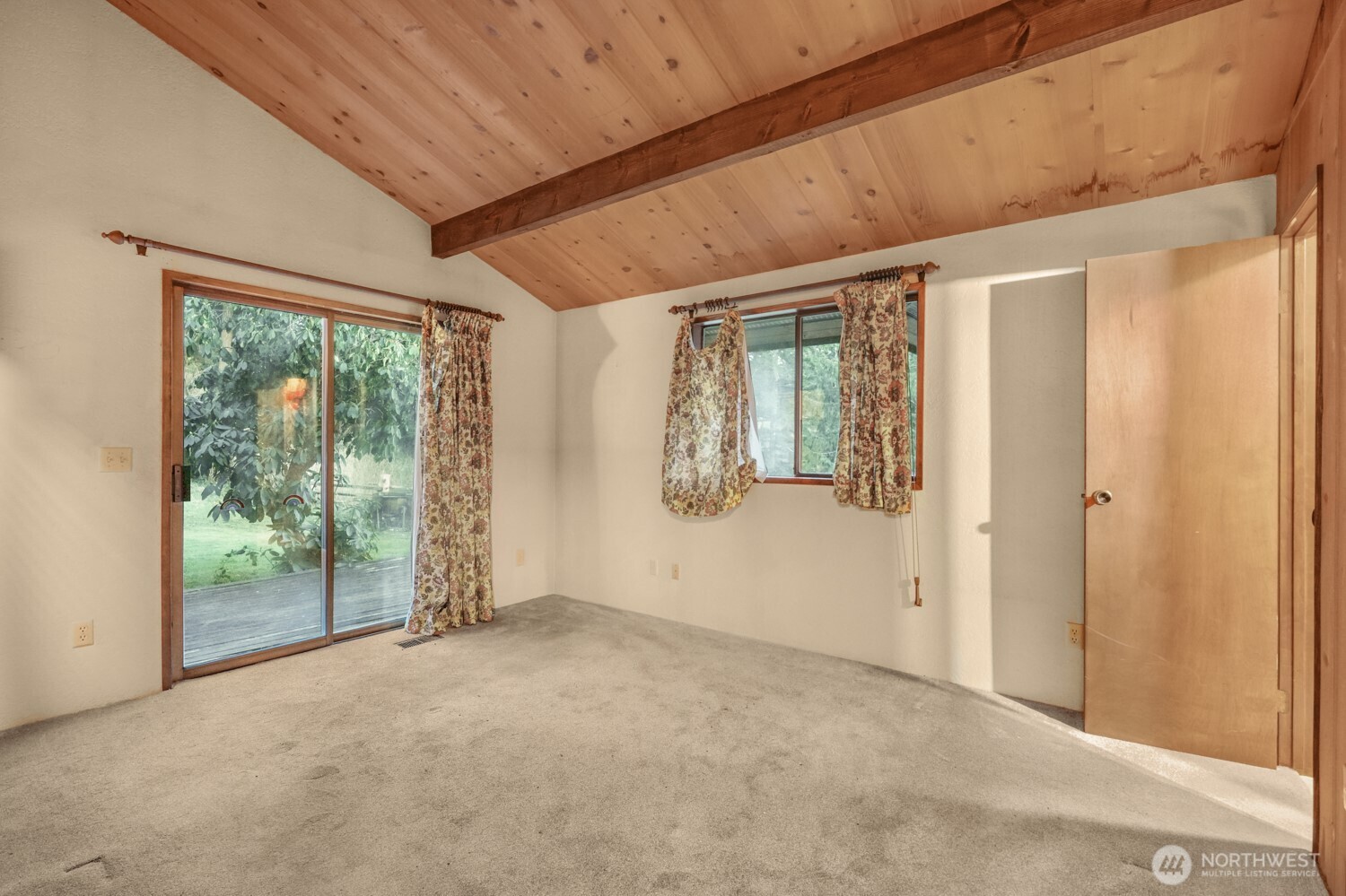 8388 North Pass Road Everson, WA 98247 - Photo 15 of 33 a view of an empty room with windows