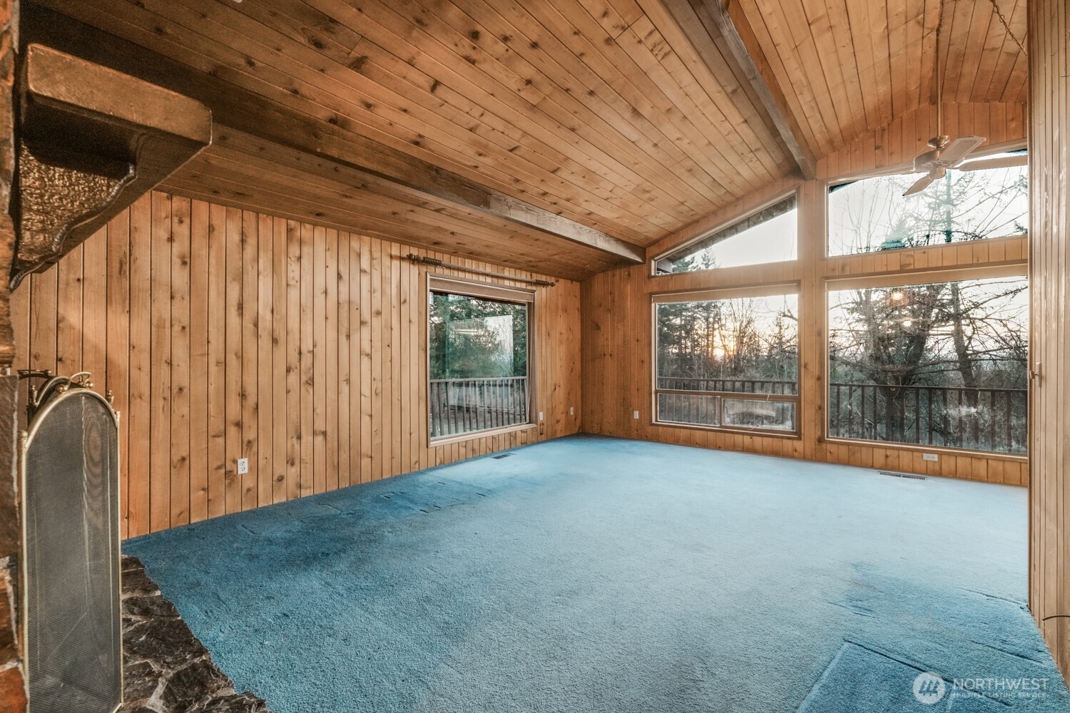 8388 North Pass Road Everson, WA 98247 - Photo 6 of 33 a view of an empty room with a sliding door