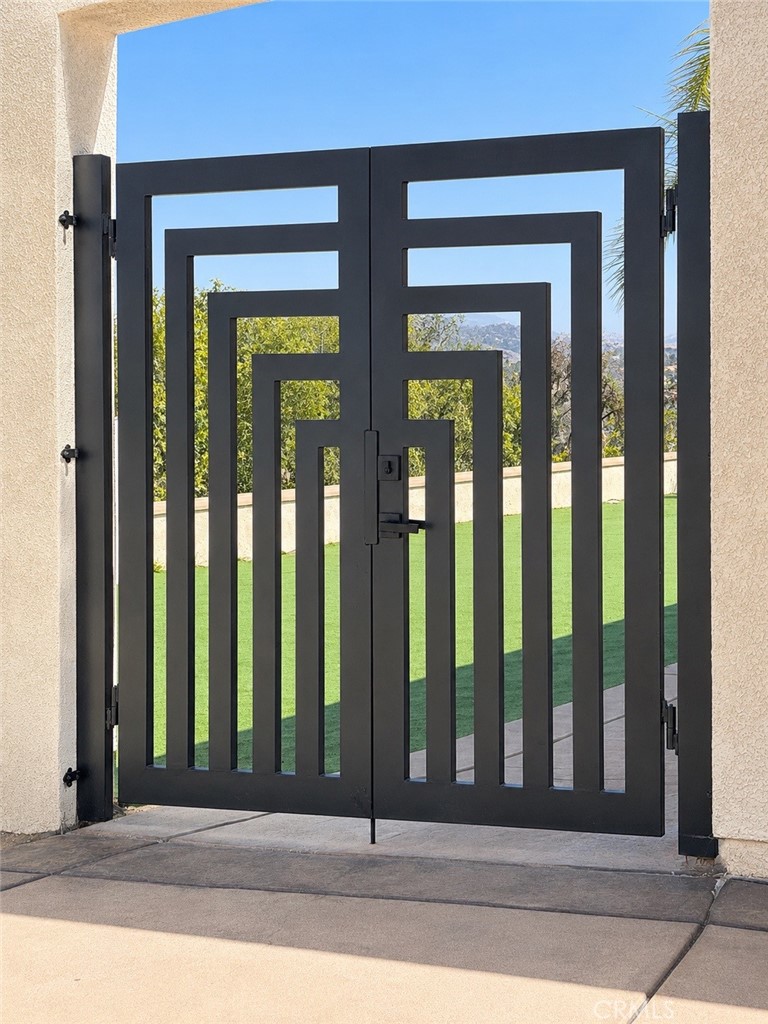 18437 Newman Avenue Riverside, CA 92508 - Photo 33 of 51 One (of three) custom gates to back yard