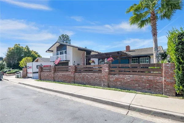 $1,629,999 | 25471 El Picador Lane, Mission Viejo, CA 92691
