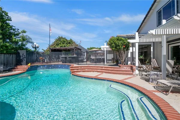$1,629,999 | 25471 El Picador Lane, Mission Viejo, CA 92691