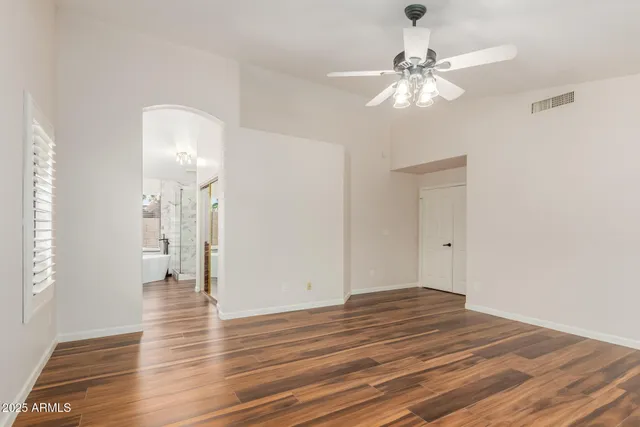 $739,900 | 869 West Emerald Island Drive, Gilbert, AZ 85233