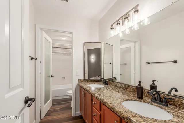 $739,900 | 869 West Emerald Island Drive, Gilbert, AZ 85233