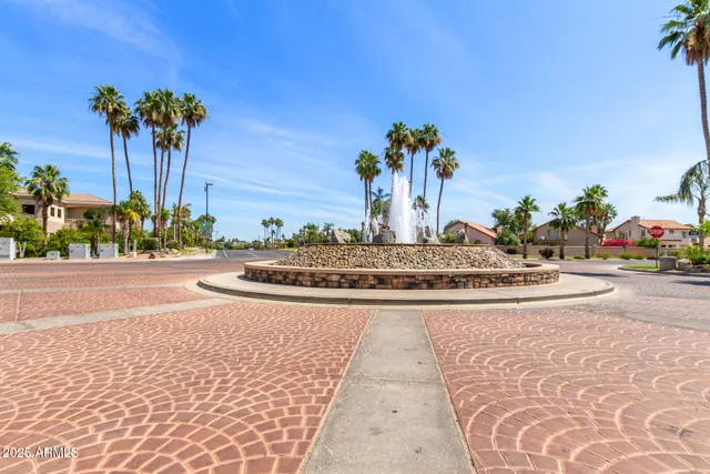 $739,900 | 869 West Emerald Island Drive, Gilbert, AZ 85233