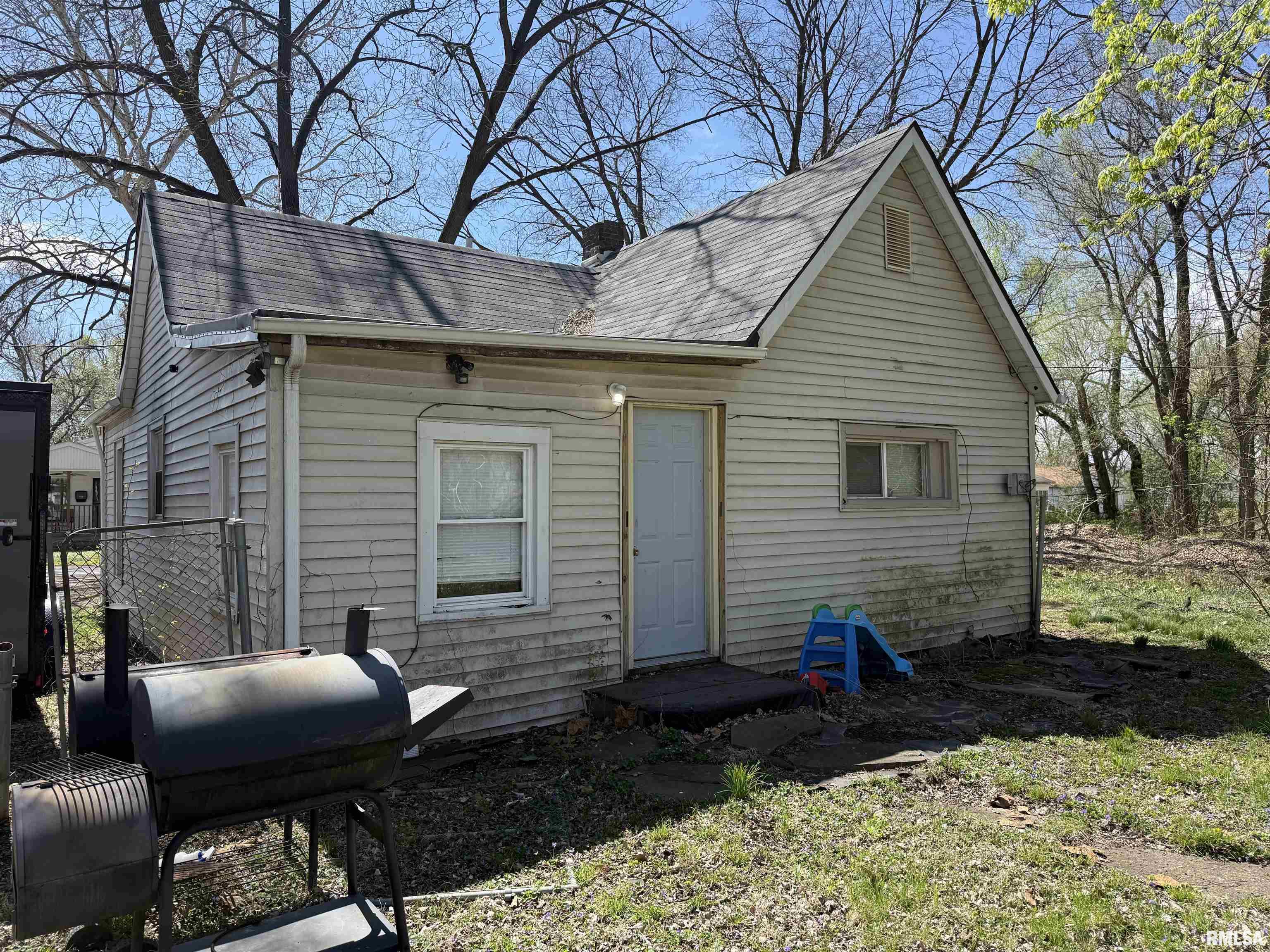 1713 East Glenn Avenue Springfield, IL 62703 - Photo 3 of 3