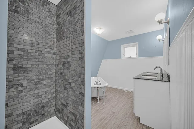 $450,000 | 11985 East South Street, Walkerton, IN 46574