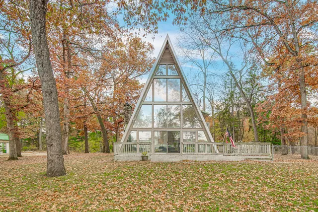 $450,000 | 11985 East South Street, Walkerton, IN 46574