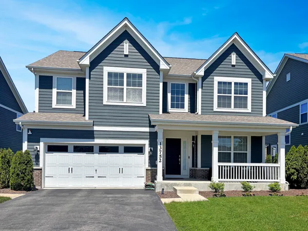 $779,000 | 13752 Anne Drive, Lemont, IL 60439