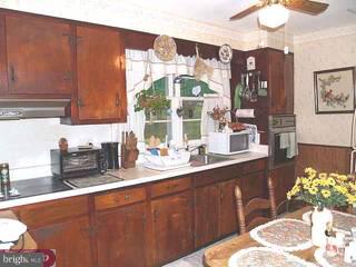 443 West Moyer Road Pottstown, PA 19464 - Photo 2 of 6 Gallery Image 2