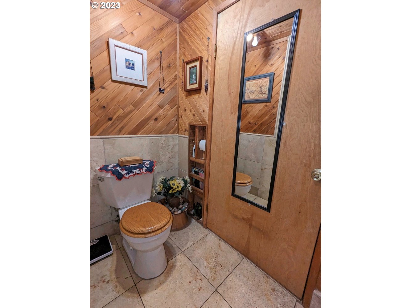 72769 Snowdon Road Rhododendron, OR 97049 - Photo 26 of 48 a bathroom with a toilet and a shower