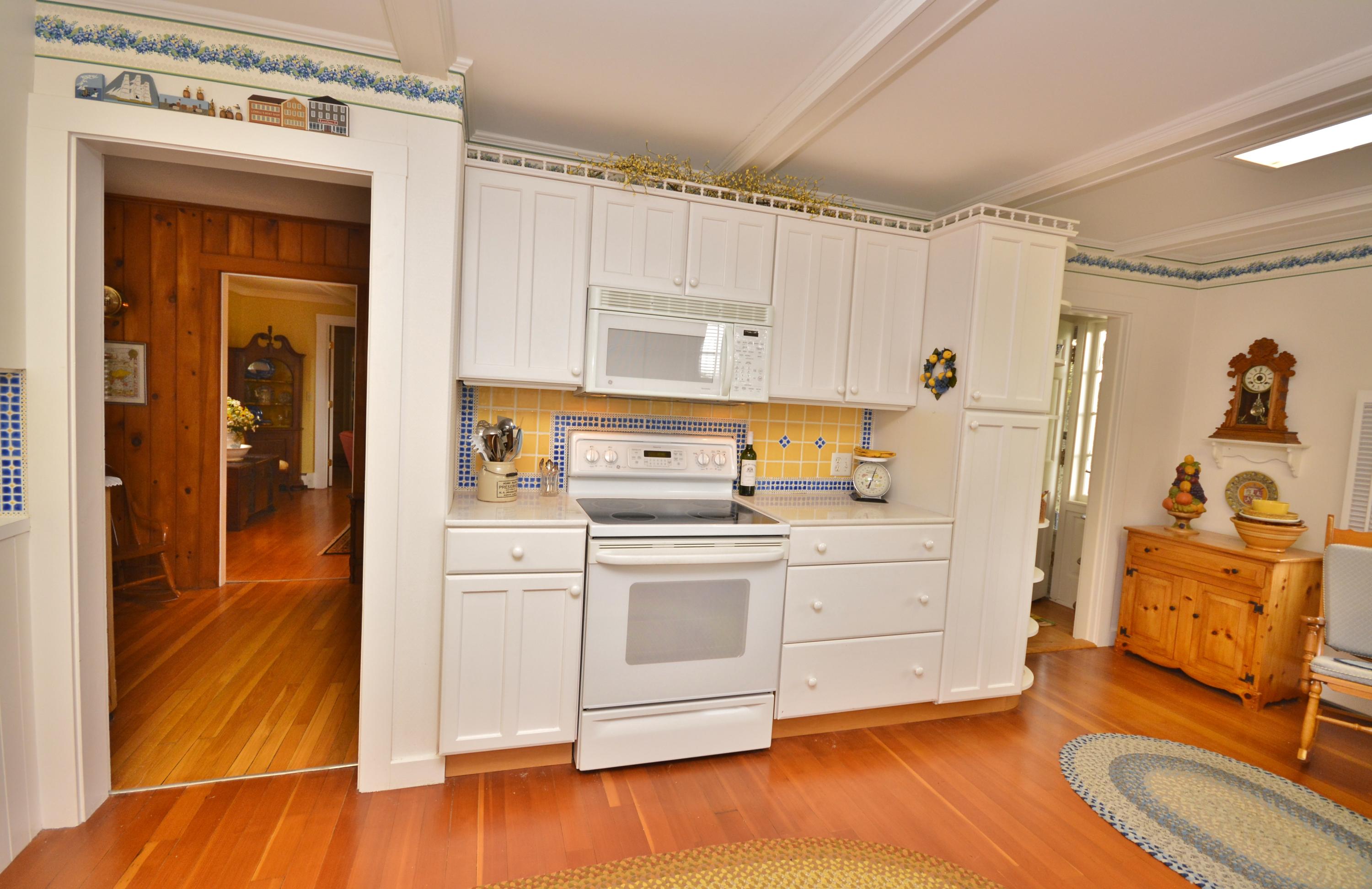 319 Sunset Road Deer Isle, ME 04627 - Photo 17 of 29 Kitchen