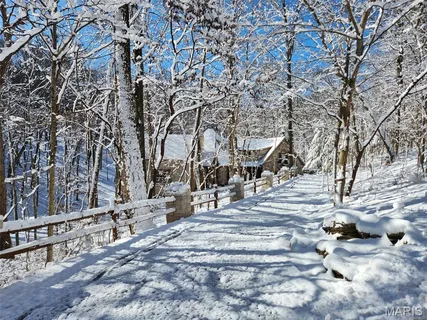 $1,375,000 | 832 Stone Bridge Springs Drive, Wildwood, MO 63005