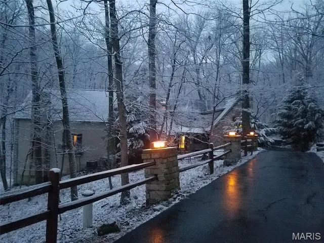 $1,375,000 | 832 Stone Bridge Springs Drive, Wildwood, MO 63005