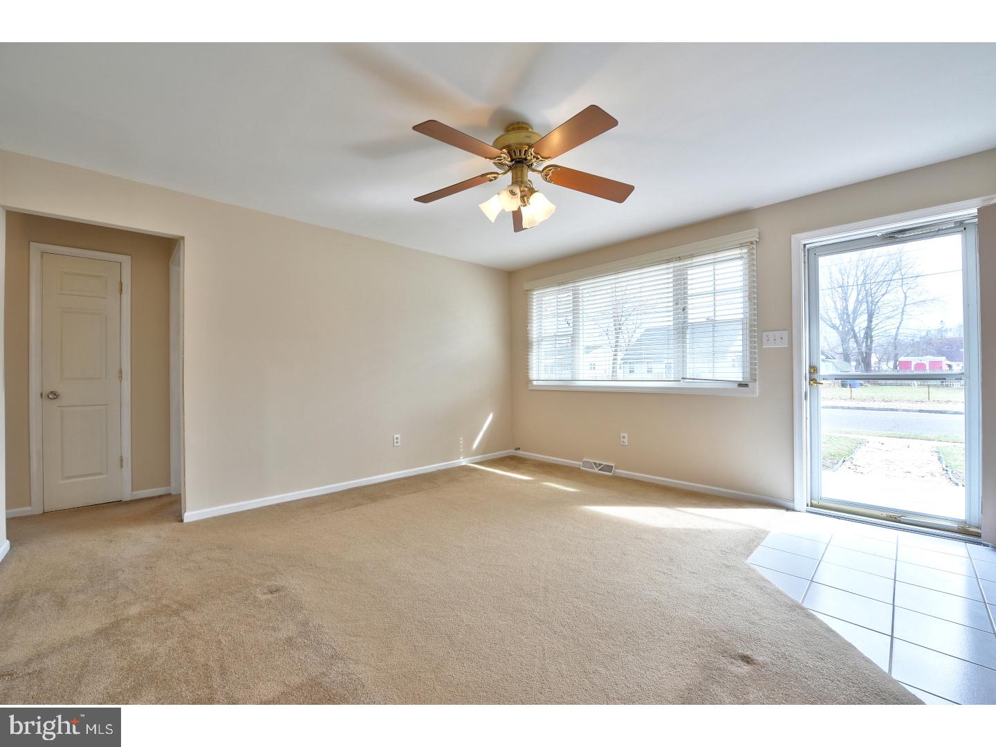 939 Easter Road Burlington, NJ 08016 - Photo 7 of 24 Gallery Image 7