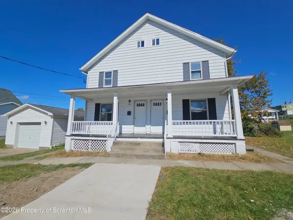 $280,000 | 233-235 Elm Street, Dupont, PA 18641