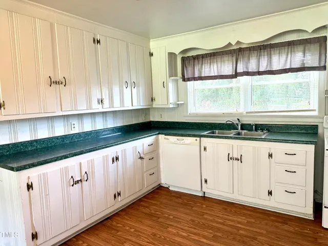 $160,000 | 520 Fayetteville Street, Newton Grove, NC 28366