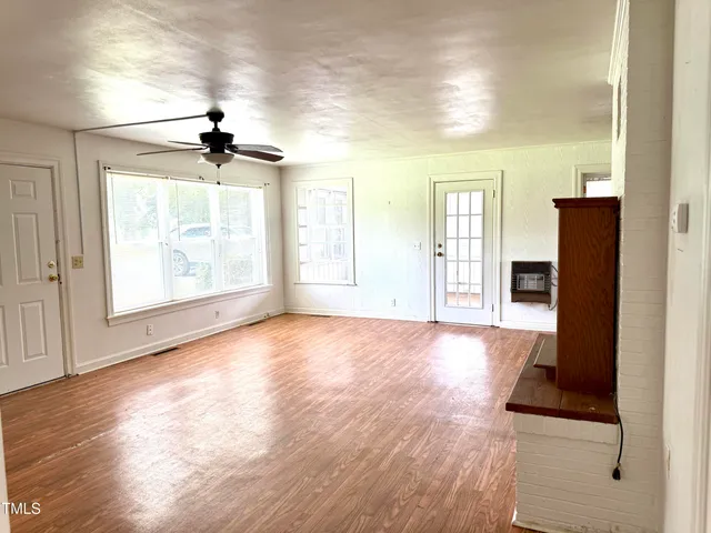 $160,000 | 520 Fayetteville Street, Newton Grove, NC 28366