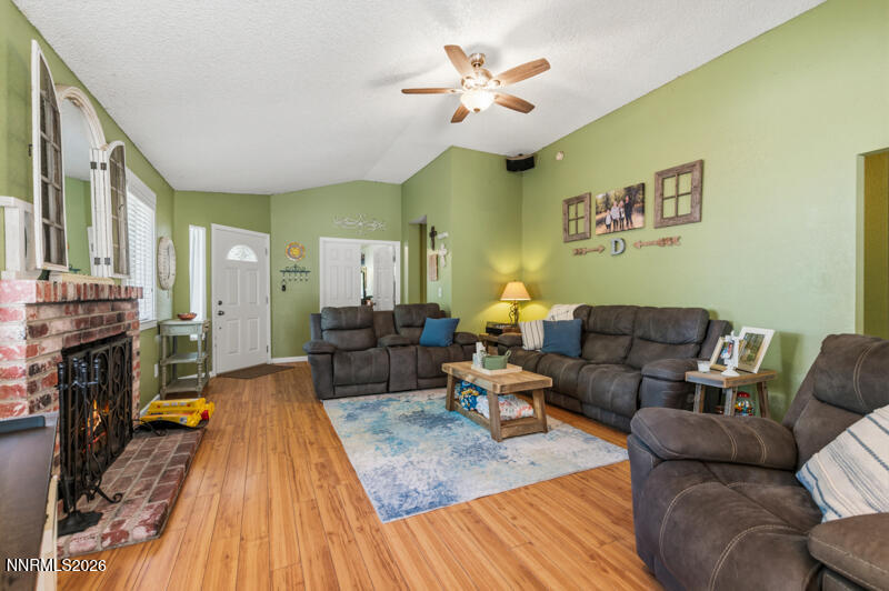 5880 Starcrest Avenue Reno, NV 89523 - Photo 7 of 26 5880 Starcrest Avenue (7 of 26)