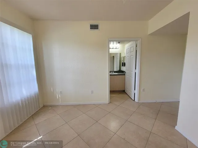 $1,950 | 2109 Belmont Lane, Unit 2109, North Lauderdale, FL 33068