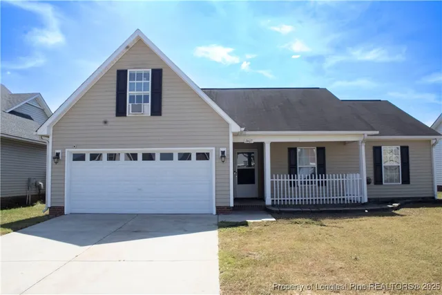 $1,650 | 1407 Oldstead Drive, Fayetteville, NC 28306