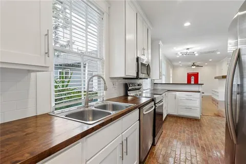 $299,000 | 3122 Dante Street, New Orleans, LA 70118