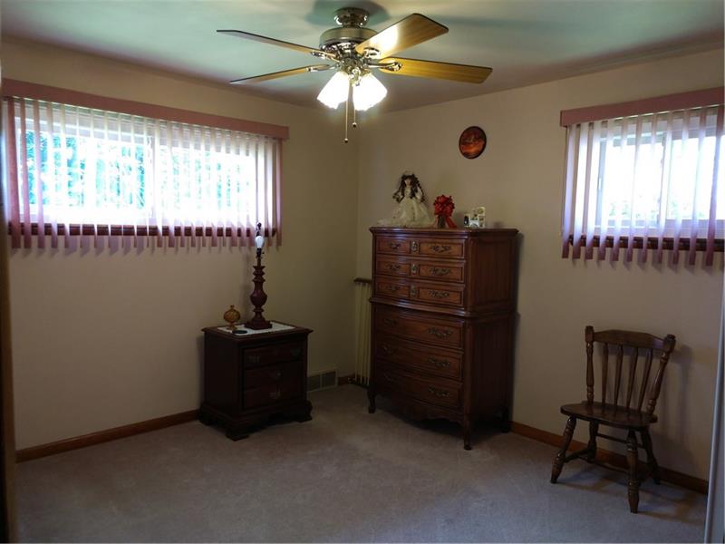 523 Harmony Baptist Road New Castle, PA 16101 - Photo 10 of 18 Gallery Image 10