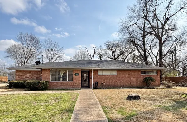 $137,400 | 110 Charles Street, Crockett, TX 75835