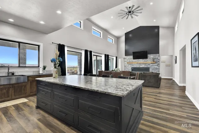 $1,850,000 | 27114 Lower Pleasant Ridge Road, Wilder, ID 83676