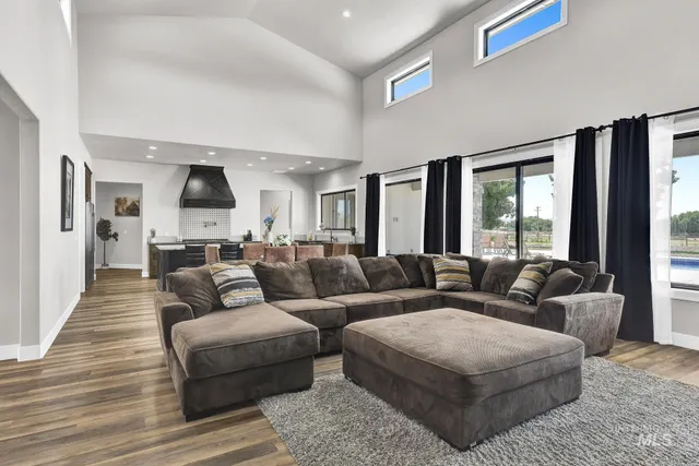 $1,850,000 | 27114 Lower Pleasant Ridge Road, Wilder, ID 83676