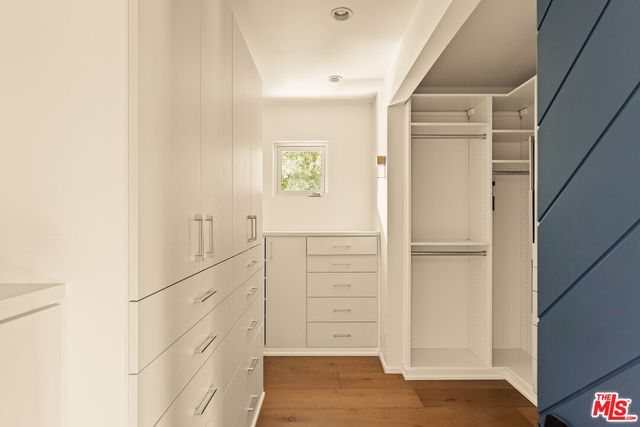 a view of walk in closet