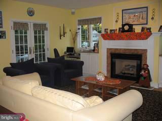 545 Achille Road Havertown, PA 19083 - Photo 5 of 6