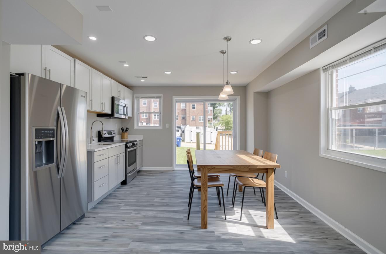 4100 Colborne Road Baltimore, MD 21229 - Photo 5 of 47