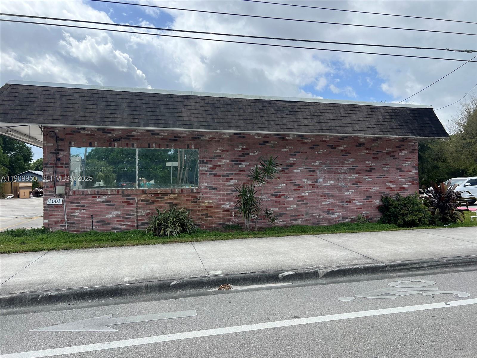 1001 West Midway Road Fort Pierce, FL 34982 - Photo 3 of 46 Photo 3