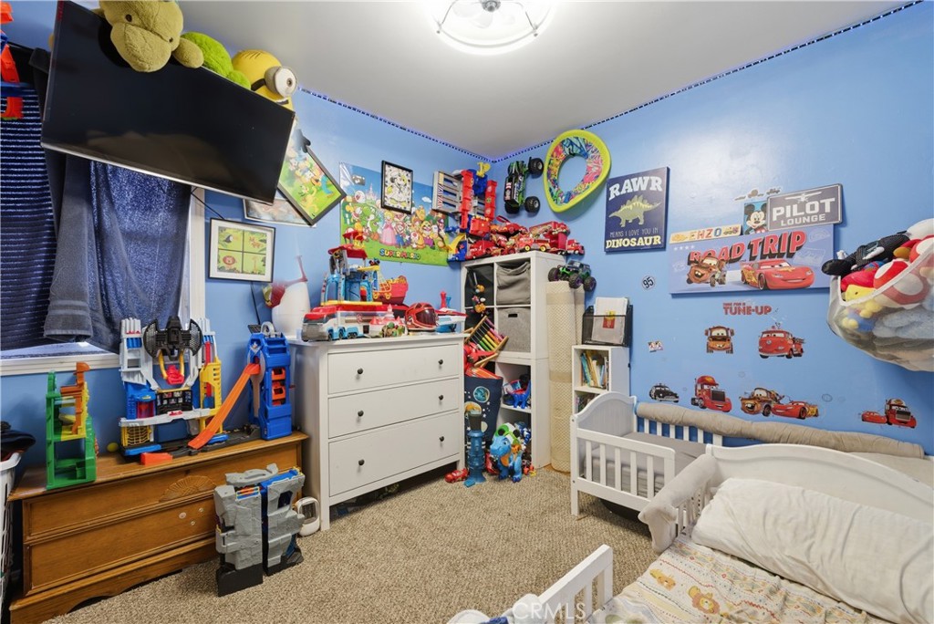 207 North Ranchito Street Anaheim, CA 92801 - Photo 13 of 20