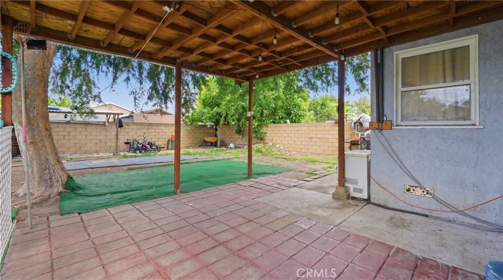 207 North Ranchito Street Anaheim, CA 92801 - Photo 14 of 20