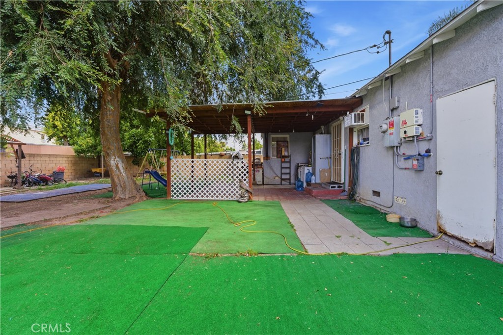 207 North Ranchito Street Anaheim, CA 92801 - Photo 16 of 20