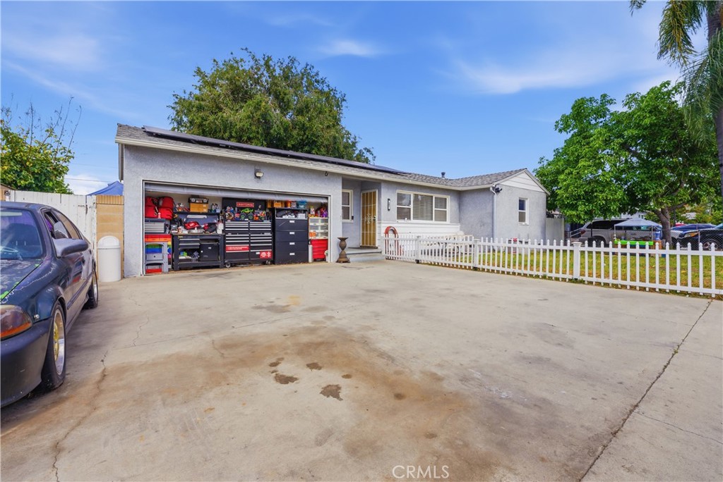 207 North Ranchito Street Anaheim, CA 92801 - Photo 4 of 20